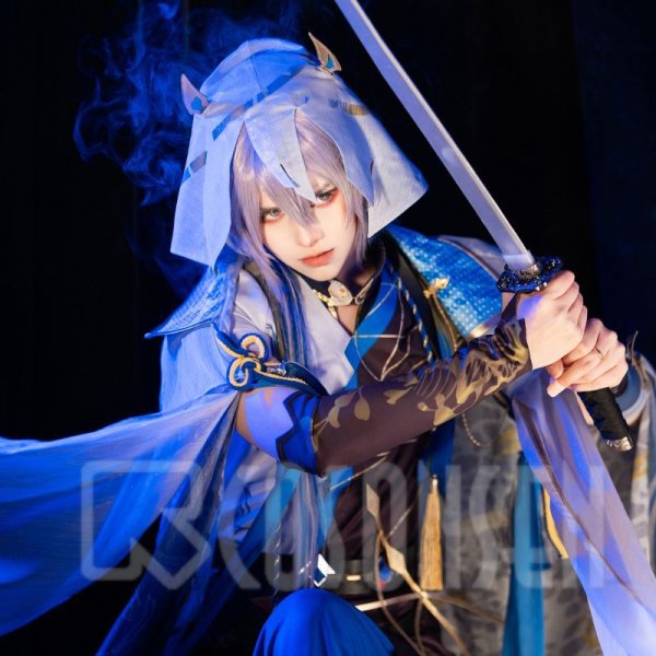バーチャル YouTuber Vtuber 小柳 変身後 コスプレ衣装